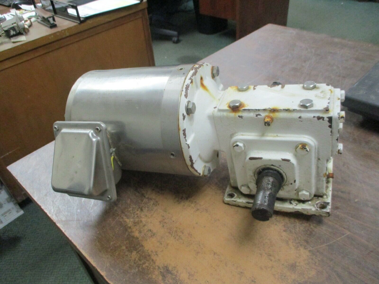 Leeson C6T17NC296 Stainless Washduty Motor 191292.00 .33/.25HP 1800/1500RPM Used