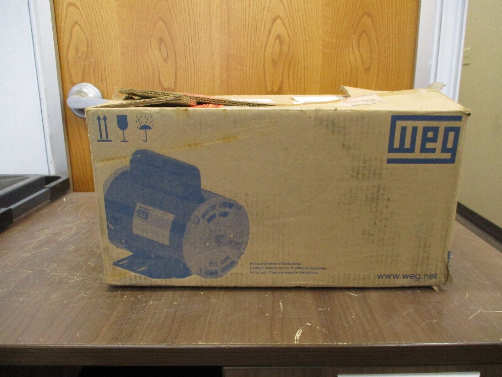 WEG Motor 12812242 2HP 3600RPM 208-230/460V 5.35-4.84/2.42A 60Hz 3Ph New Surplus