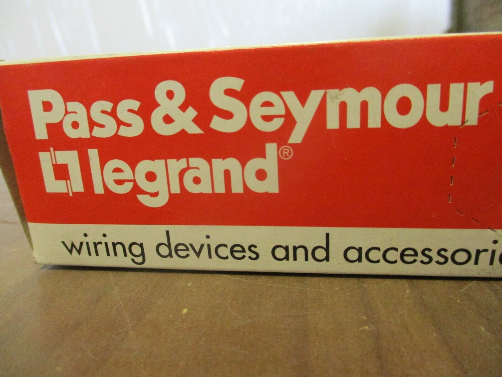 Pass & Seymour Legrand Turnlok Receptacle L620-R 20A 250V *Lot of 2* New Surplus