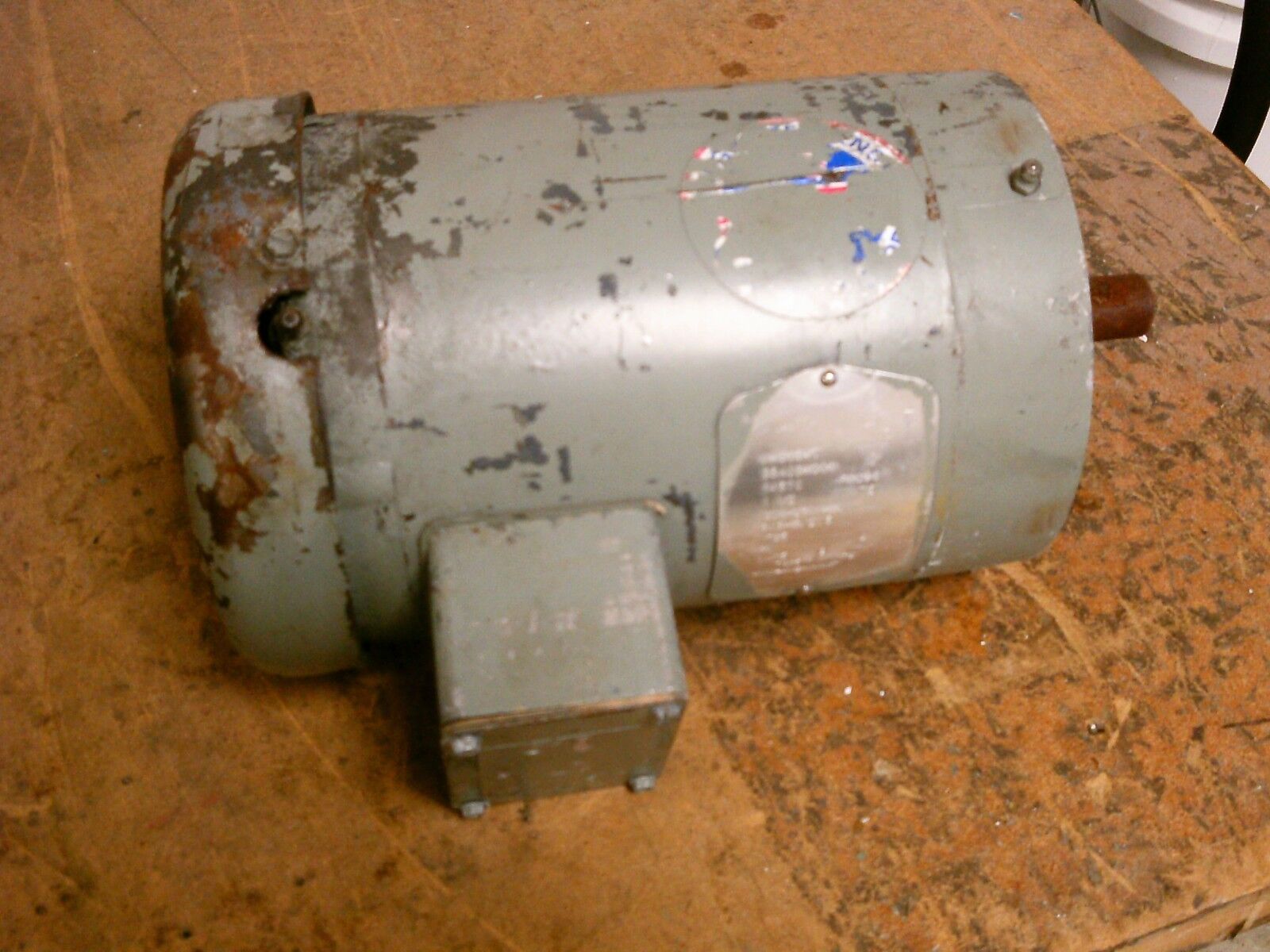 Baldor AC Motor VM3554T 1.5HP 1800RPM 208-230/460V 5.3-5/2.5A 60Hz Used