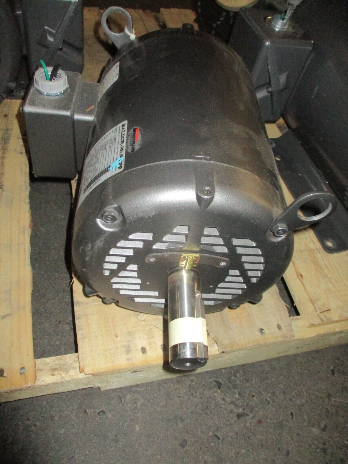 Baldor Reliance Variable Torque Motor EHM3311T 7.5HP 230/460V 19.6/9.8A. Used.