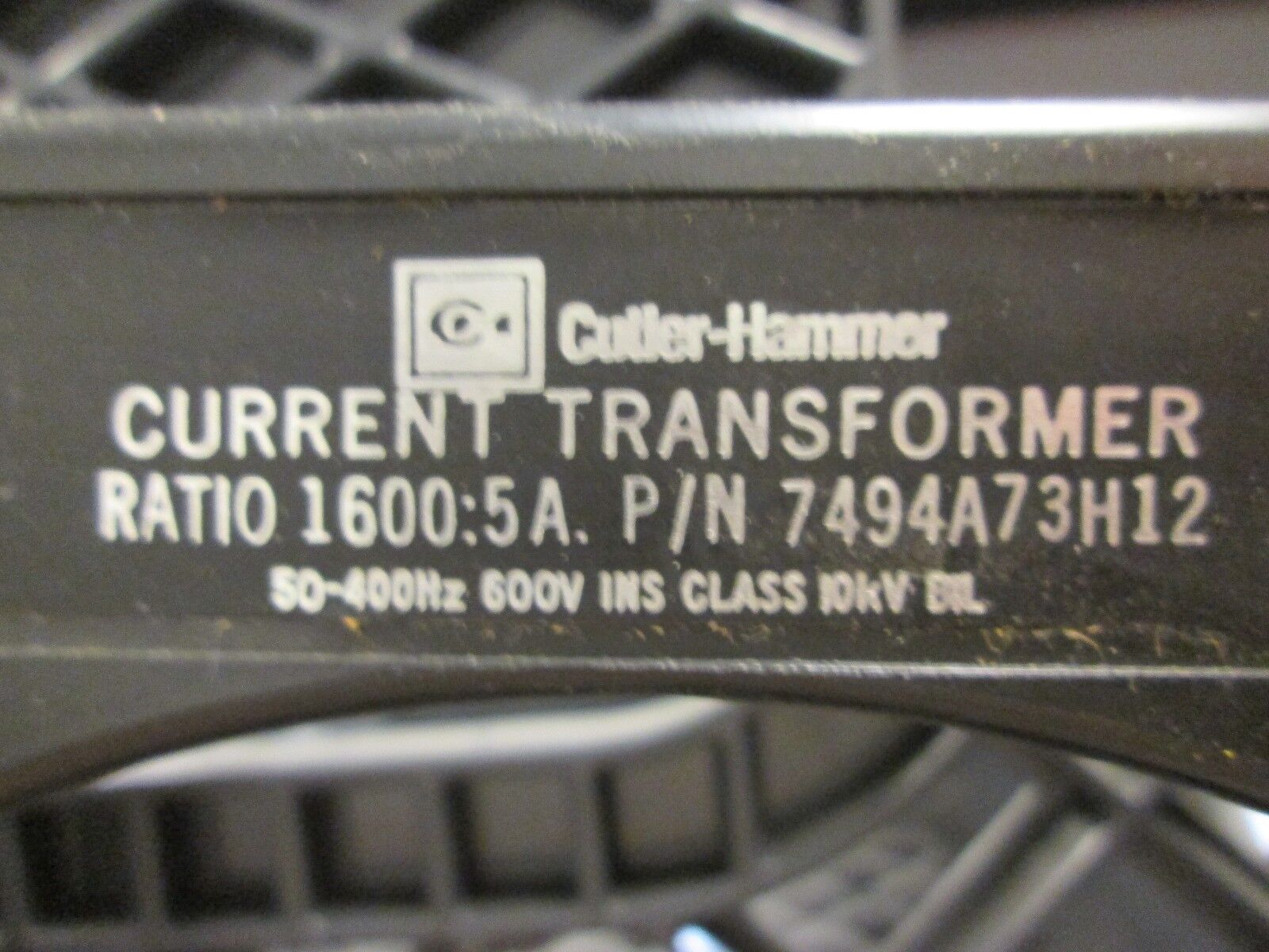 Cutler-Hammer Current Transformer 7494A73H12 1600:5A 50-400Hz 10KV BIL Used