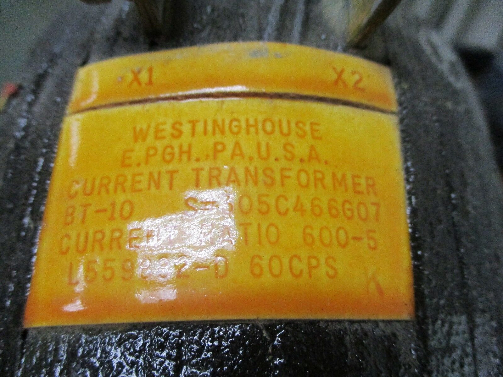 Westinghouse BT-10 Current Transformer 305C466G07 Ratio 600:5A 60Hz Used