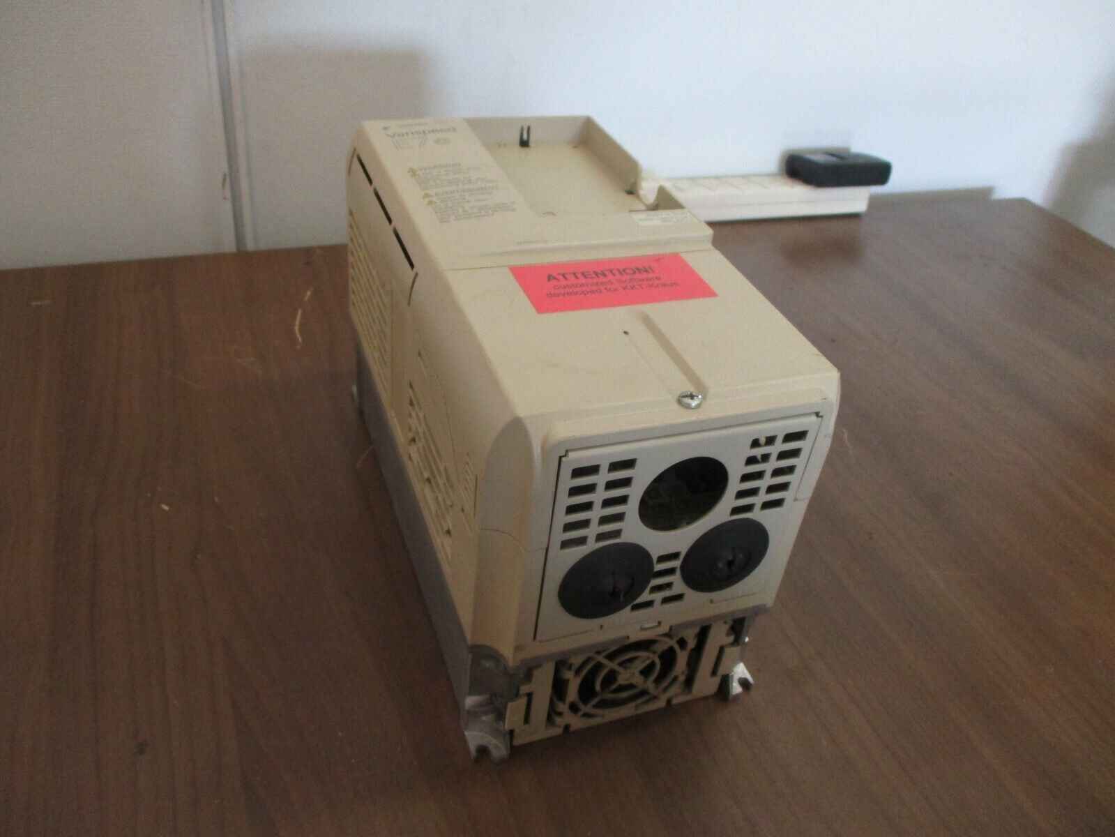 Yaskawa Varispeed E7 AC Drive CIMR-E7C4P2 3HP 3Ph *No Keypad* Used