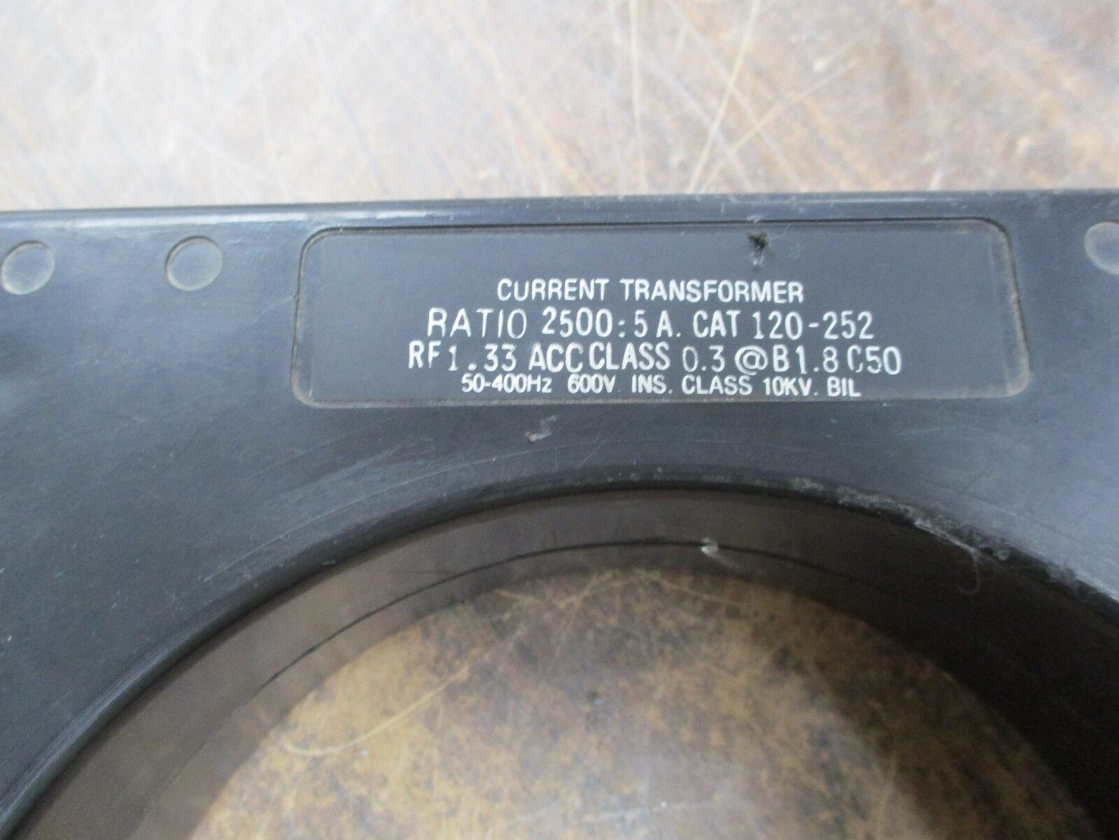 PMC Current Transformer 120-252 Ratio: 2500:5A 600V 50-400Hz 10KV BIL Used