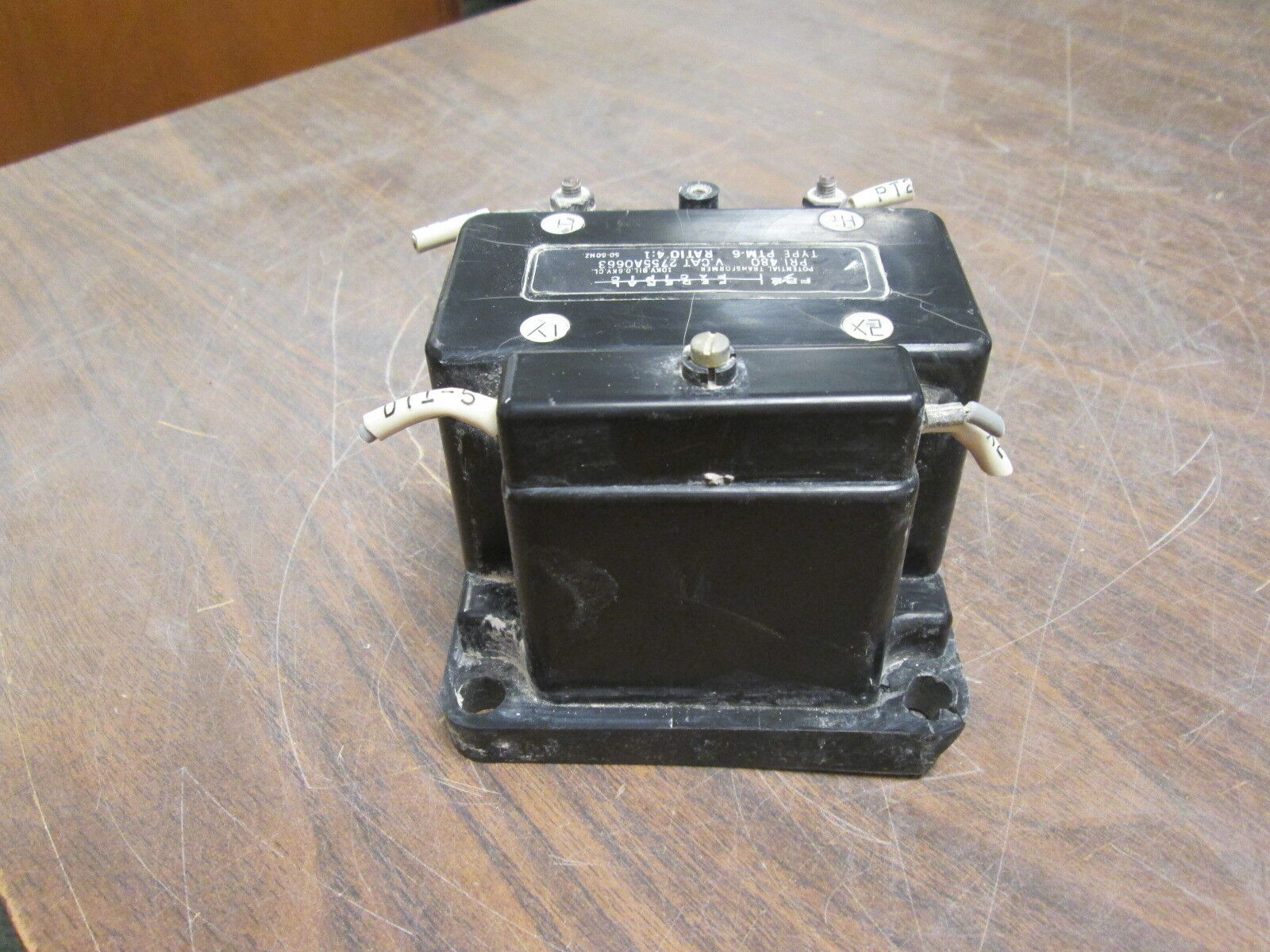 FPE Type PTM-6 Potential Transformer 2755A0663 10KV BIL Ratio 4:1 Pri: 480 Used