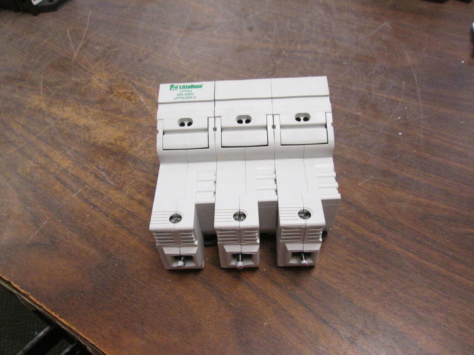 Littelfuse Fuseholder LFPSJ303.Z 30A 600V 3P w/ (3) 15A Fuses Used