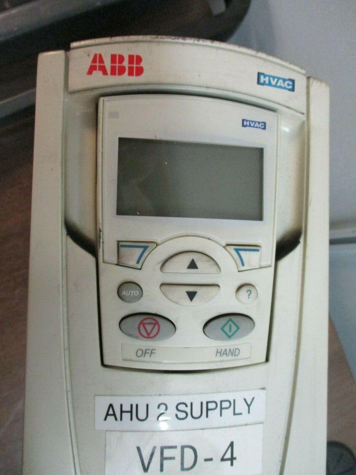 ABB ACH550 AC Drive w/Bypass ACH550-VD-024A-2+F267 7.5HP 3Ph w/Keypad Used