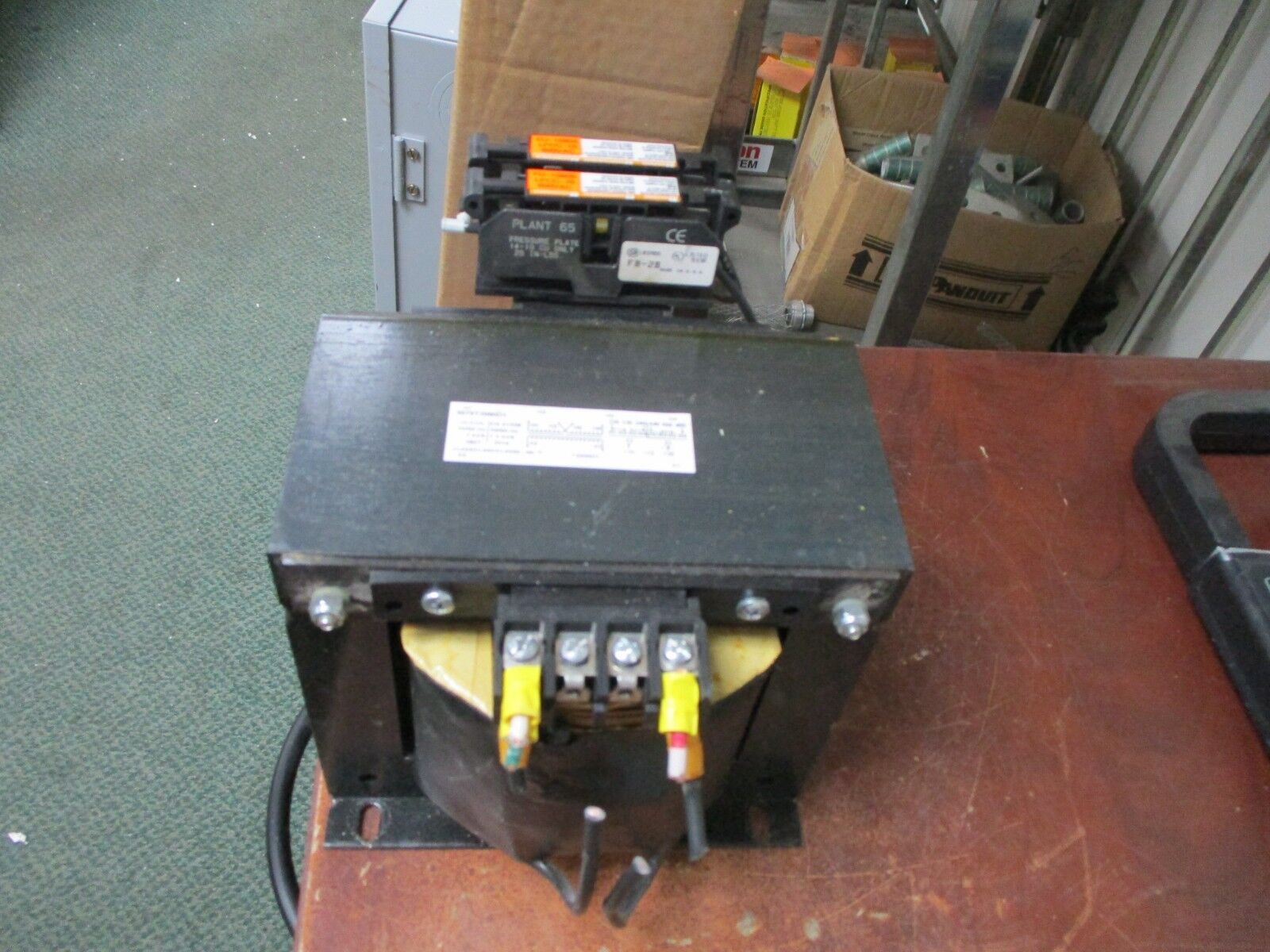 Square D	Transformer 9070T2000D1 2KVA Pri: 240/480V Sec: 120V 50/60Hz Used