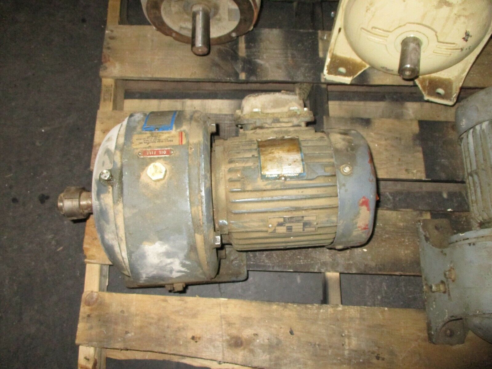 Louis Allis Gearmotor P35/840 2HP 1800RPM Ratio: 17:1 Used