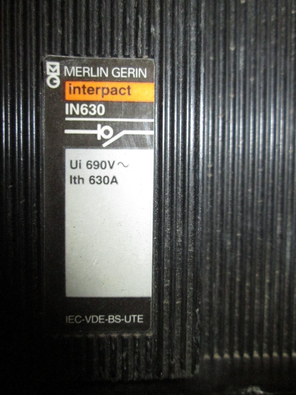 Merlin Gerin IN630 Disconnect Switch N 9842/4 630A 240/415/440/525/690V Used