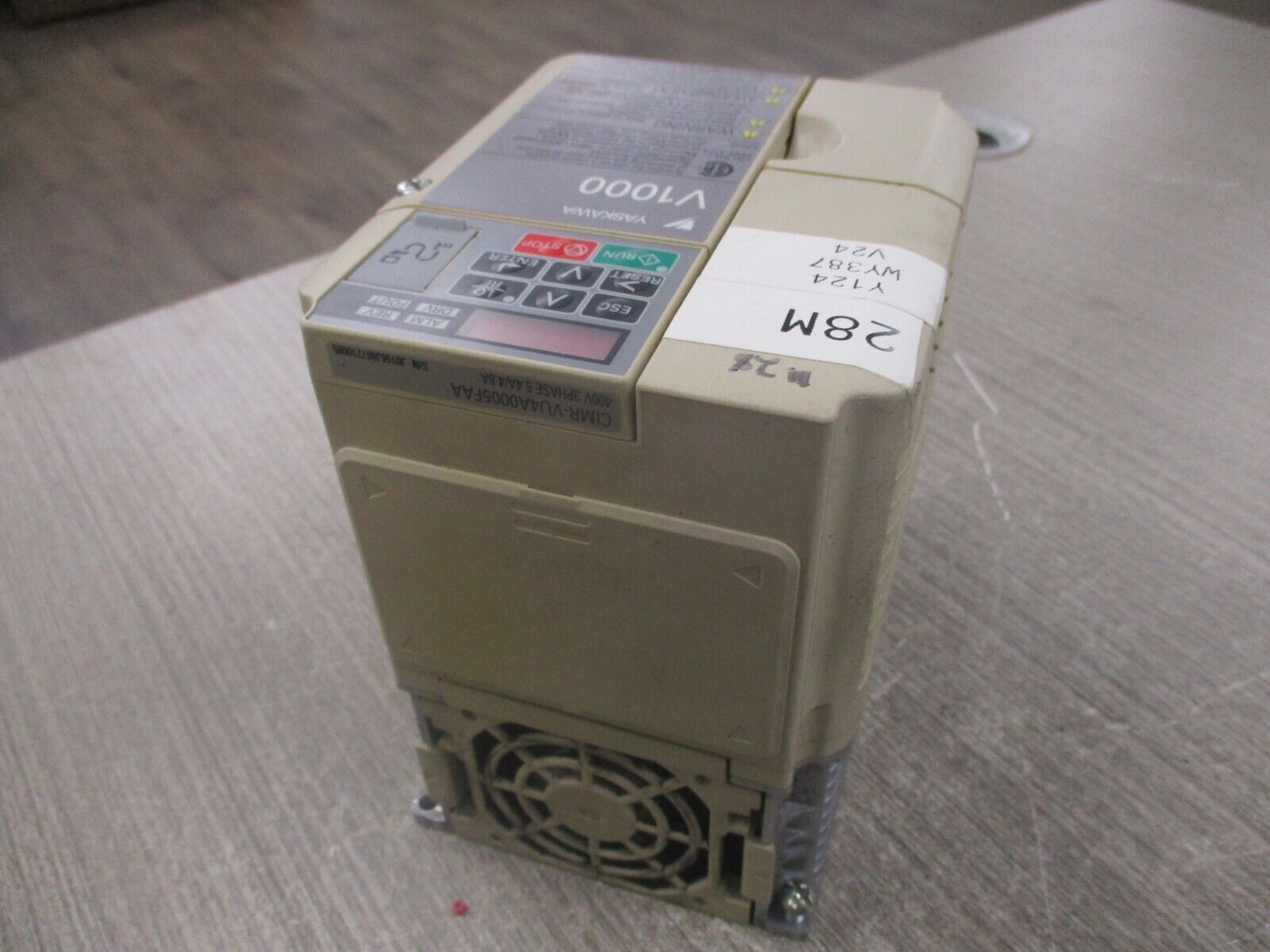 Yaskawa V1000 AC Drive CIMR-VU4A0005FAA Rev. D 3HP 3Ph *No Terminal Cover* Used