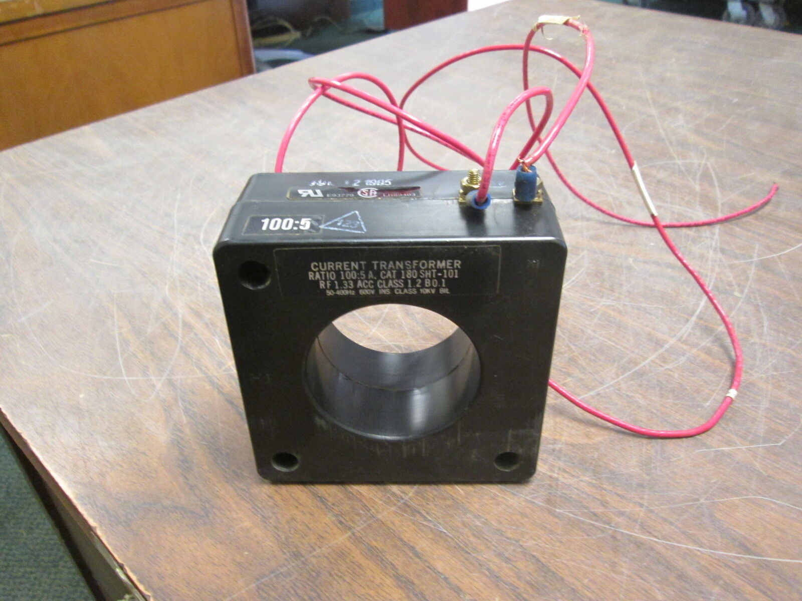 E.I.L. Instruments Current Transformer 180 SHT-101 Ratio 100:5A 10KV BIL 600V