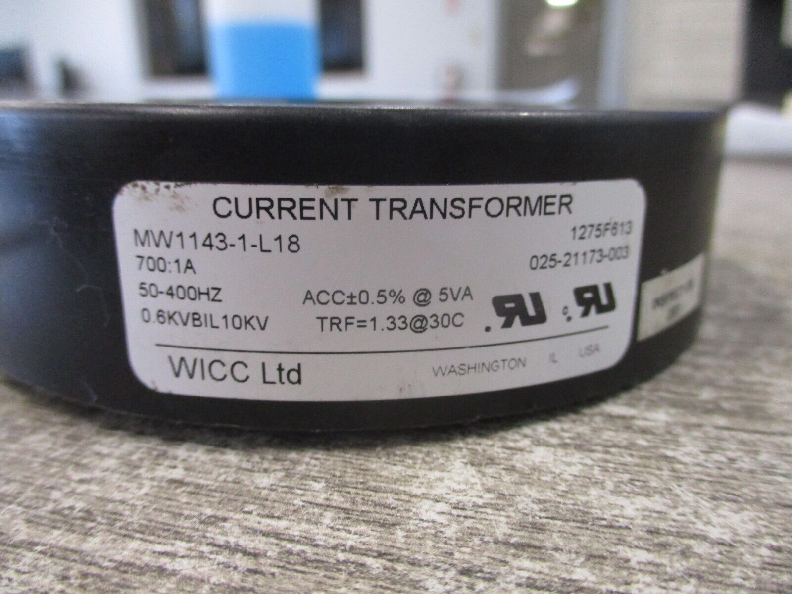 WICC Current Transformer MW1143-1-L18 Ratio 700:1A 600V 50-400Hz 10kV BIL Used