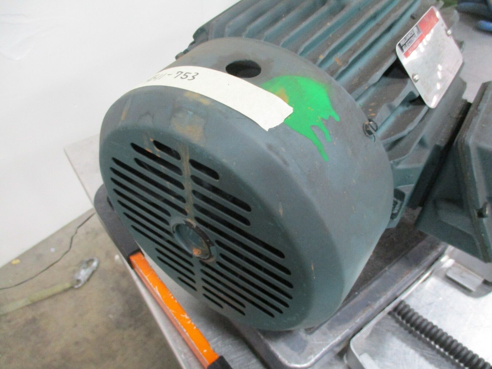 Reliance AI Duty Master AC Motor P18G3899A 1.5HP 1800RPM 460V 2A 60Hz 3Ph Used