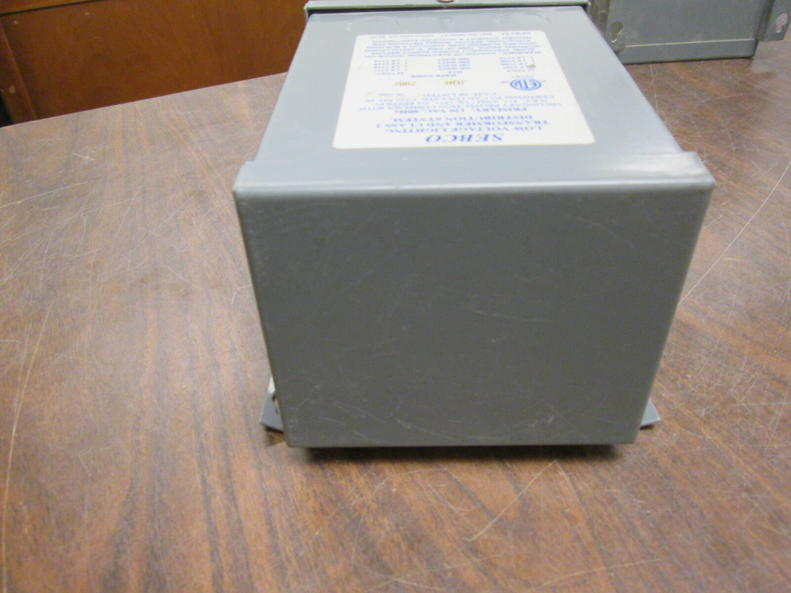 Sebco Low Voltage Lighting Transformer 1107 Pri:120V 50/60Hz Sec:12V 100W Used