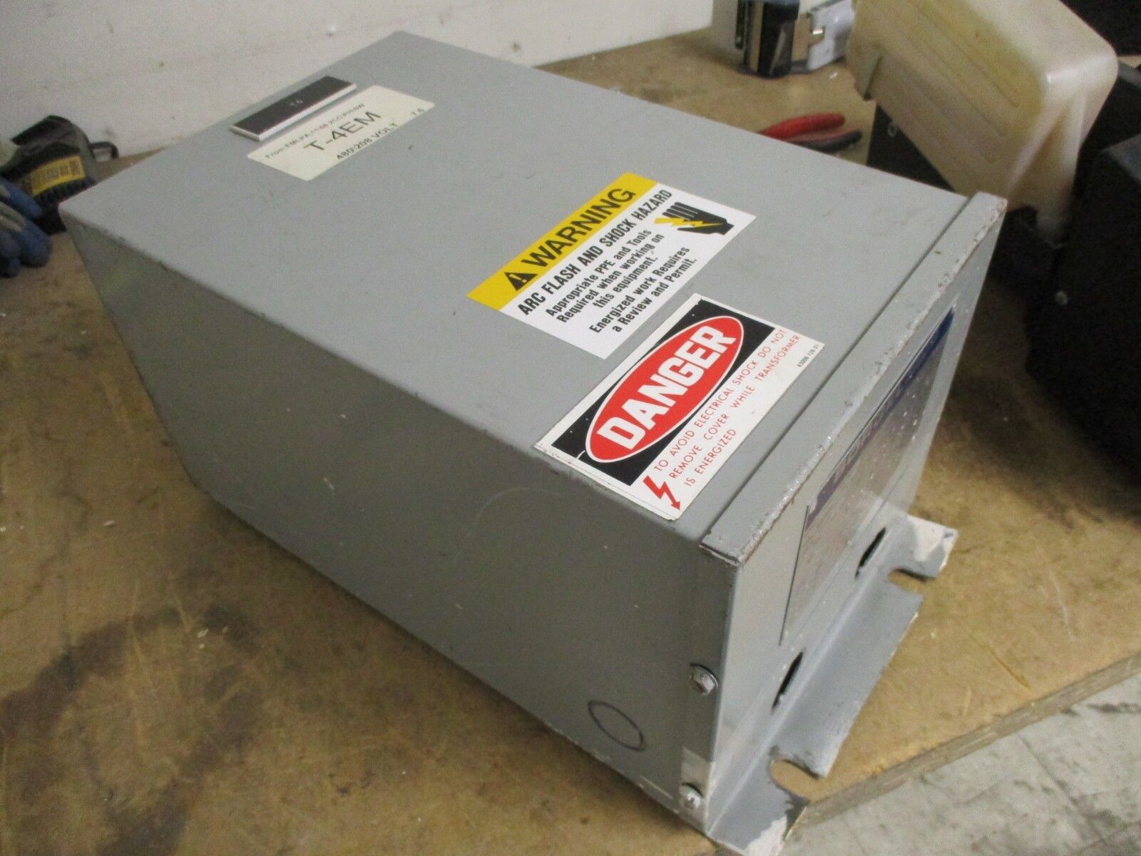 Sorgel Transformer 68541 P-2 9KVA 1Ph Pri: 480V Sec: 120/240V 60Hz Used