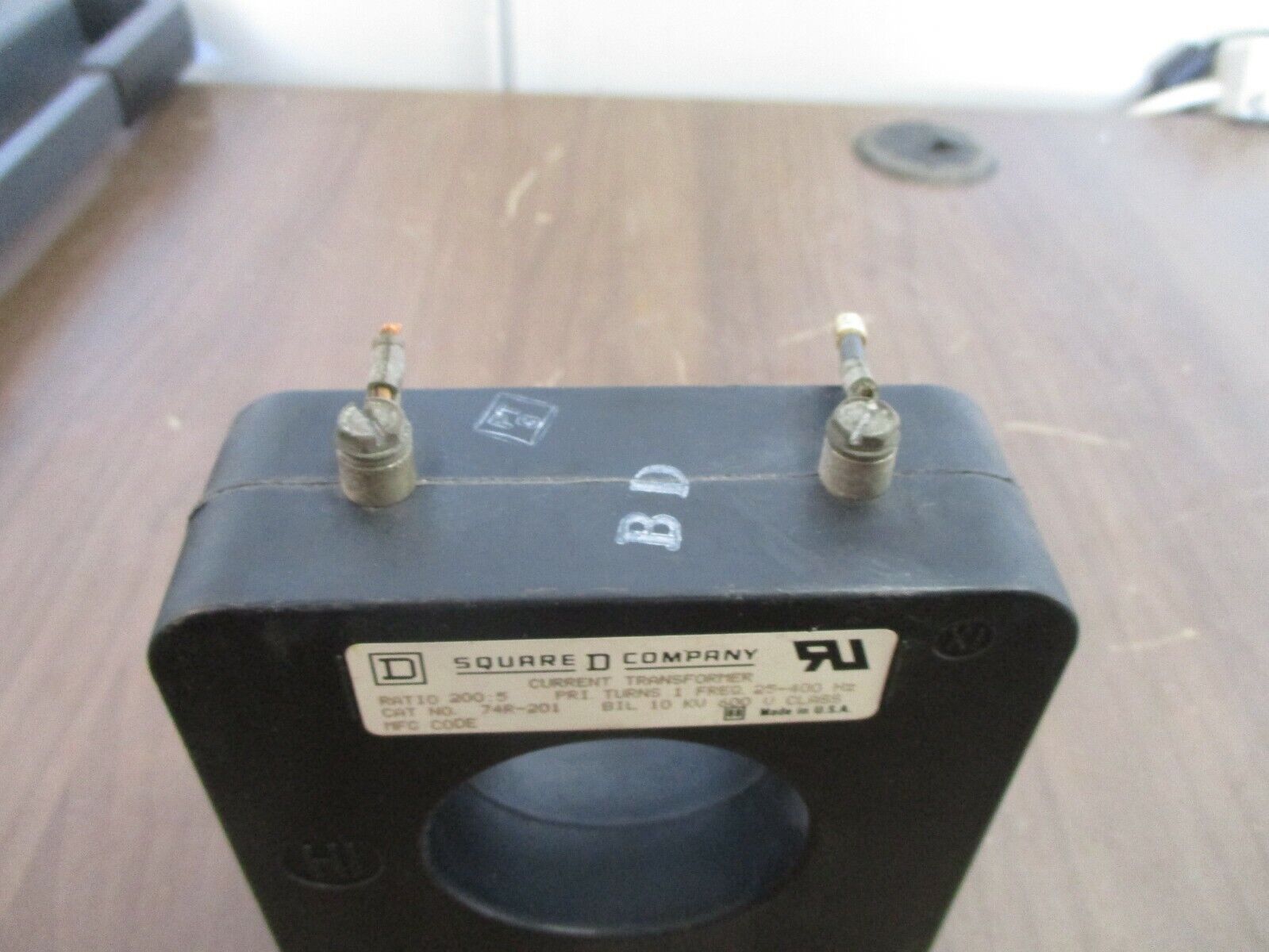 Square D Current Transformer 74R-201 Ratio 200:5A 600V 25-400Hz 10kV BIL Used