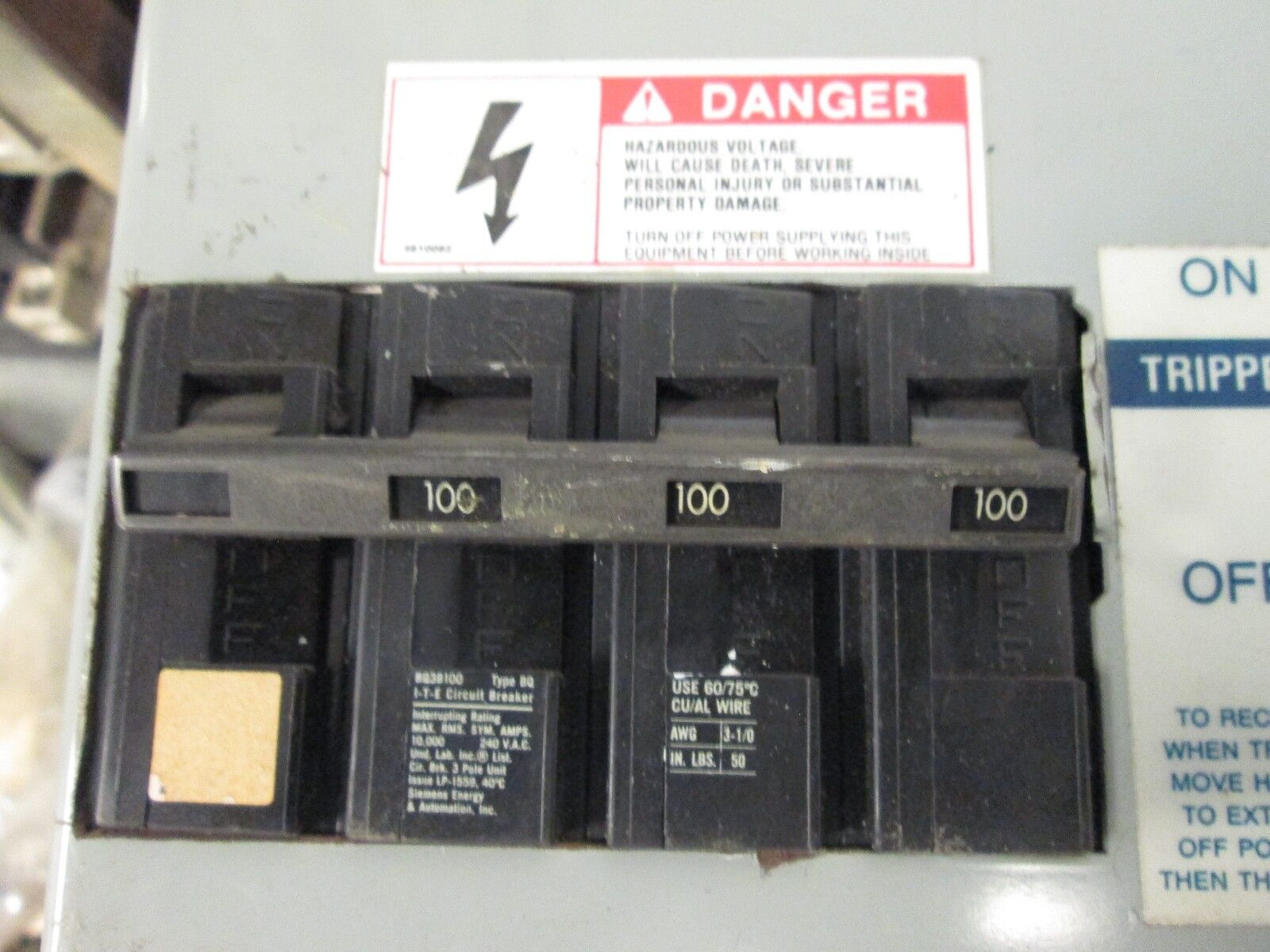 ITE Enclosed Circuit Breaker BQ3100 100A 4P 240V Used