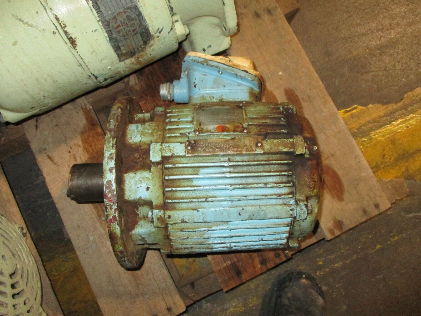 Louis Allis Induction Motor 2644050 1.5HP 1200RPM 208-220/440V 5.4/2.7A 3Ph 60Hz