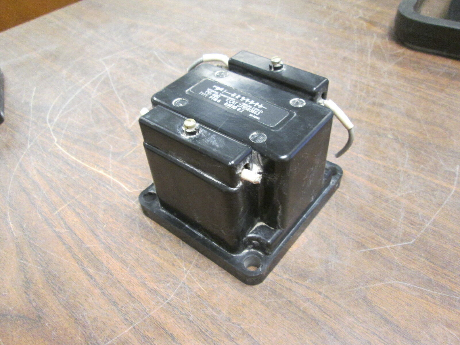 FPE Type PTM-6 Potential Transformer 2755A0663 10KV BIL Ratio 4:1 Pri:480 Used