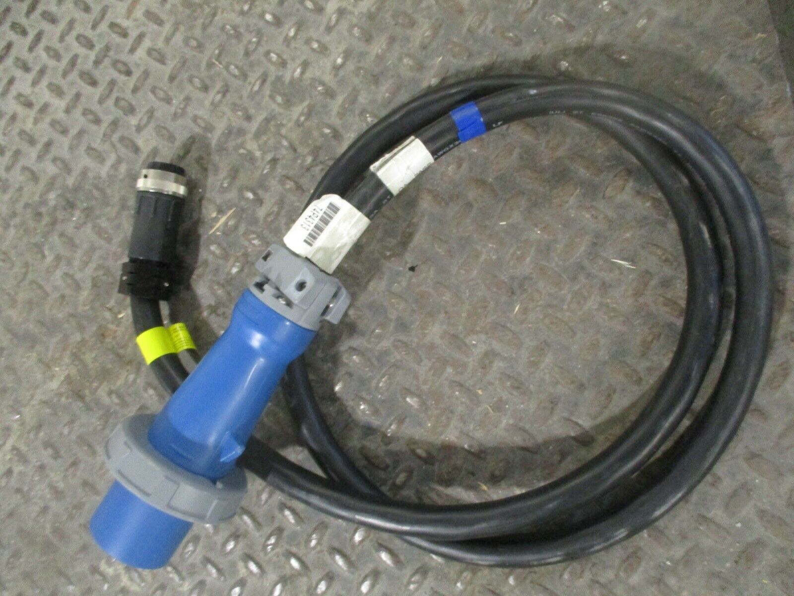 IBM Front-end PDU Power Cord 74P4313 60A 220V IEC 309 Used