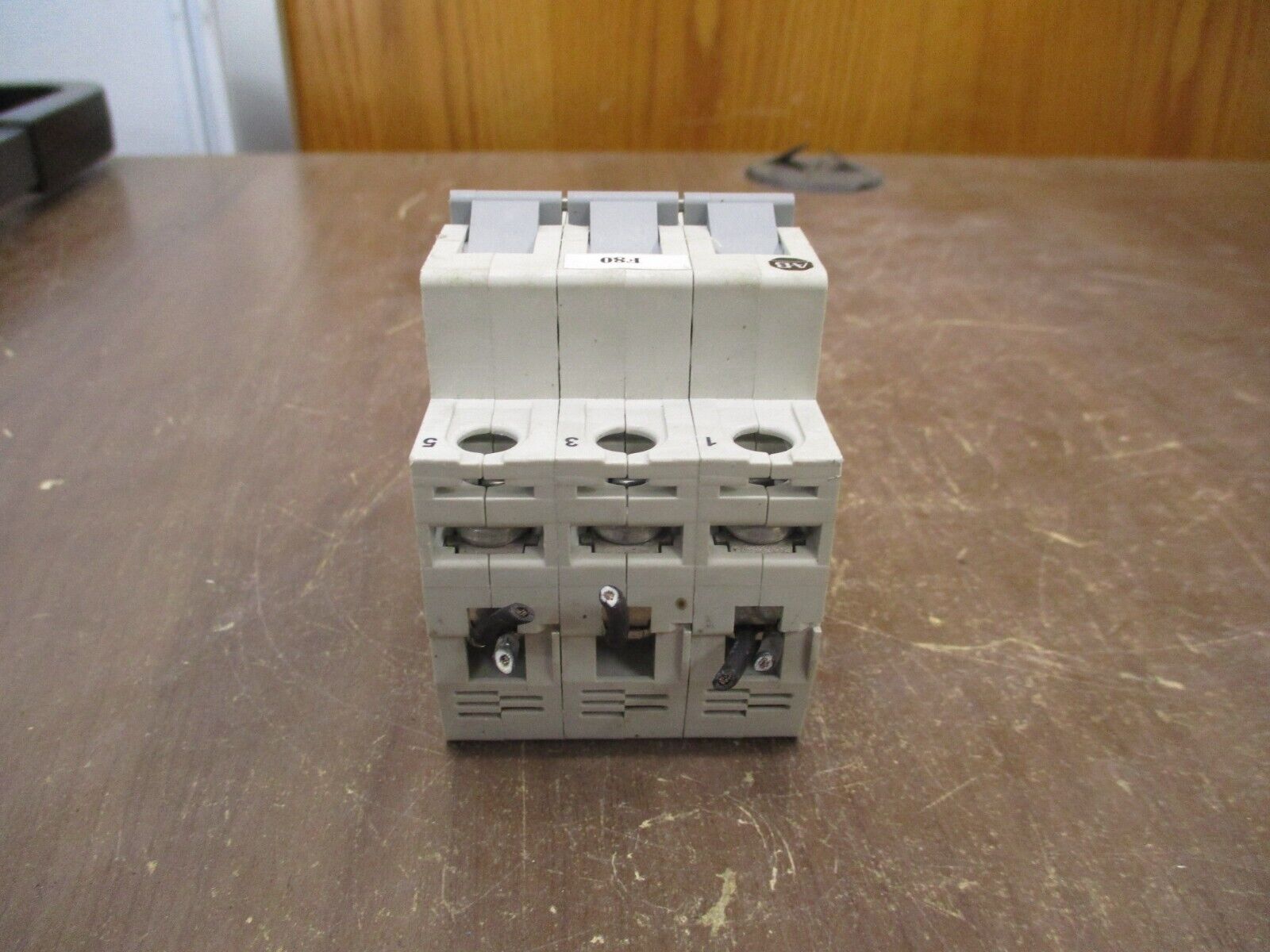 Allen-Bradley Circuit Breaker 1492-SP3C020 Ser. C 2A 480Y/277V 3P Used