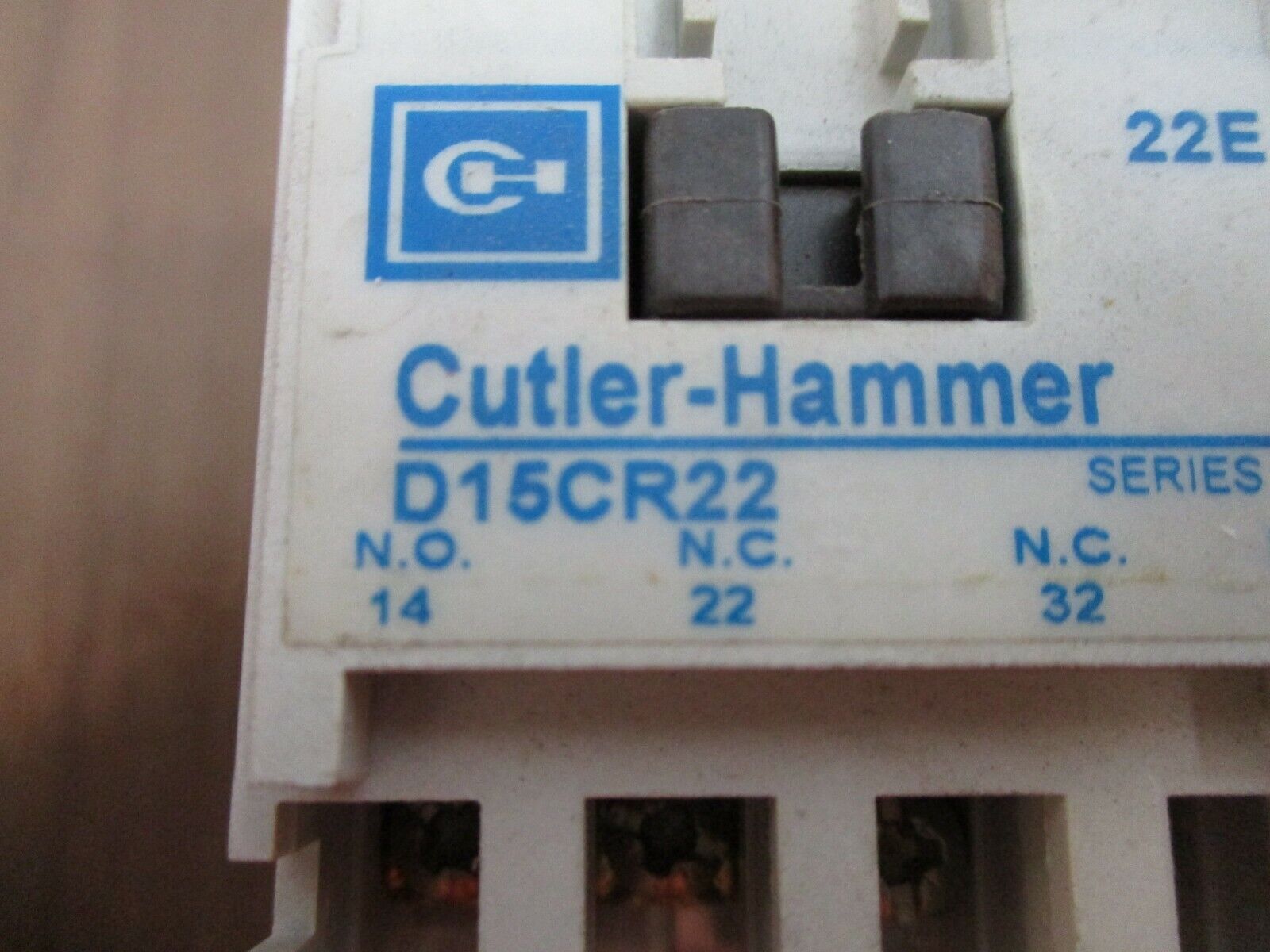 Cutler-Hammer Contactor D15CR22 Ser. B1 120V Coil Used