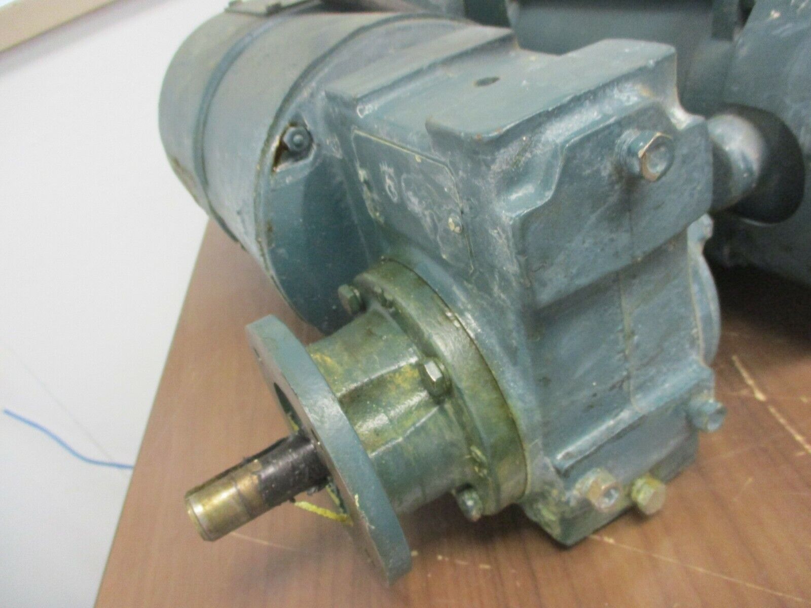 Reliance Electric AC Gearmotor 1/4HP 1800RPM FR: L48T 230/460V 1.5/.75A 3Ph Used