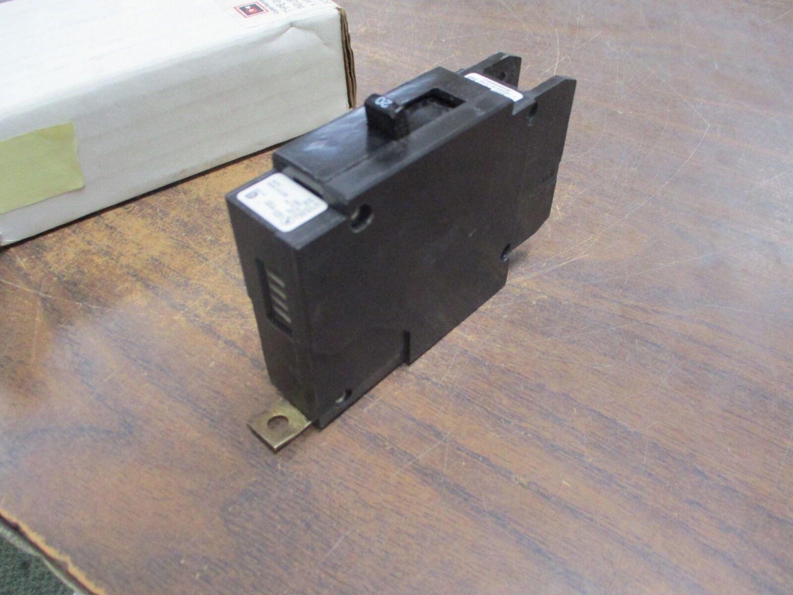 Cutler-Hammer Circuit Breaker GHB1020 20A 277V 1P New Surplus