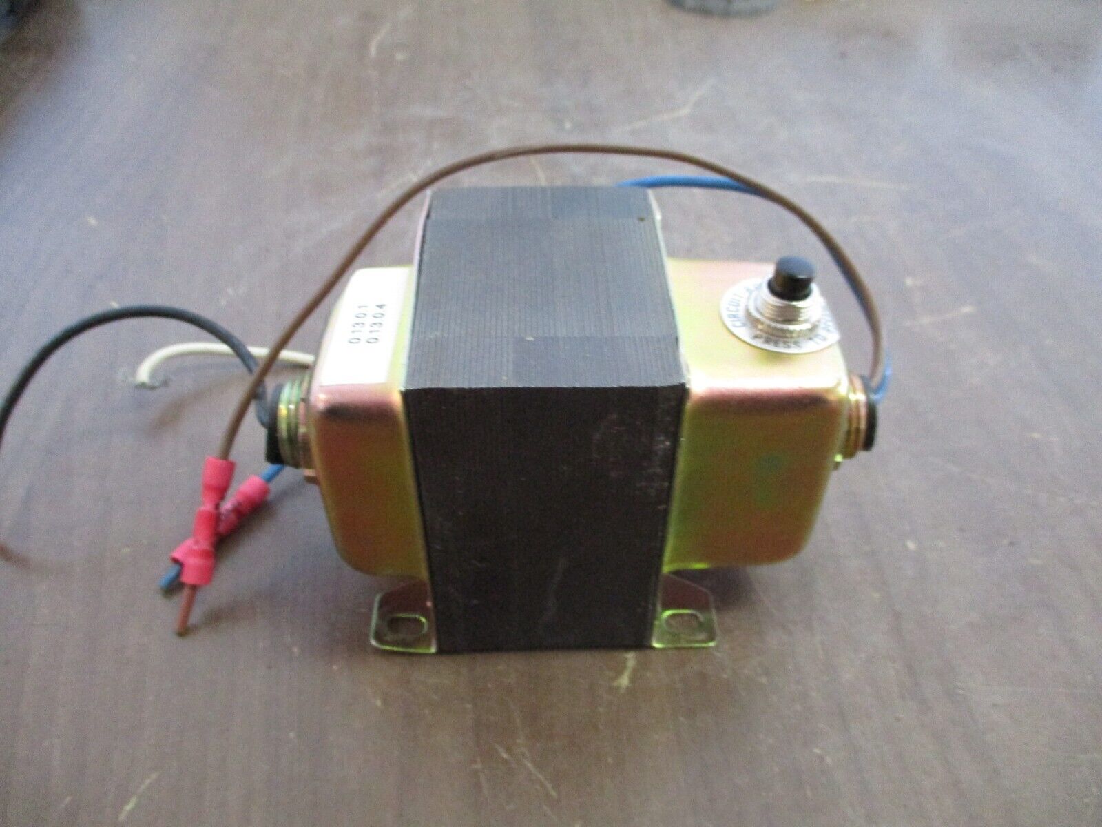 Core Components Transformer 10011DHCB 96VA Pri: 120V Sec: 24V 50/60Hz Used