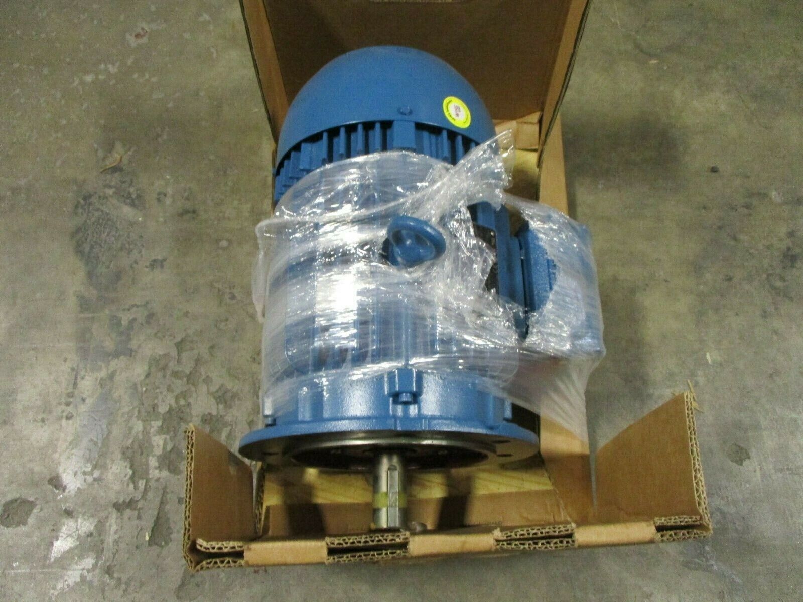 WEG Motor Z00212ET3X050416 3HP 1200 RPM 575V 3.63A 3Ph 60Hz New Surplus