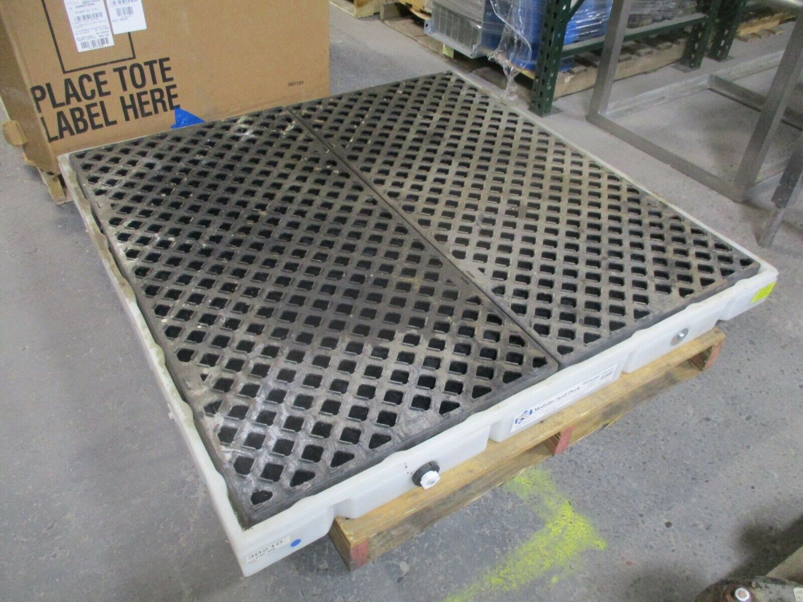 Pig Modular Spill Deck PAK466 Size: 54.5x54.5x4.25" 55000lbs 35Gal Sump. Used