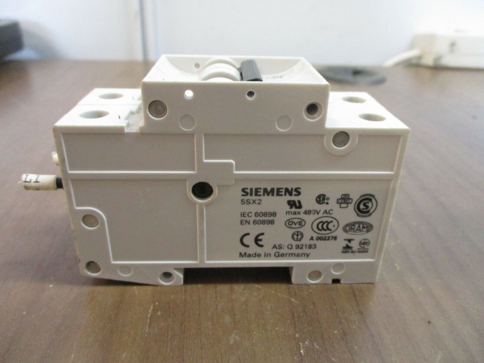 Siemens Circuit Breaker 5SX22-C4 4A 480V 2P Used