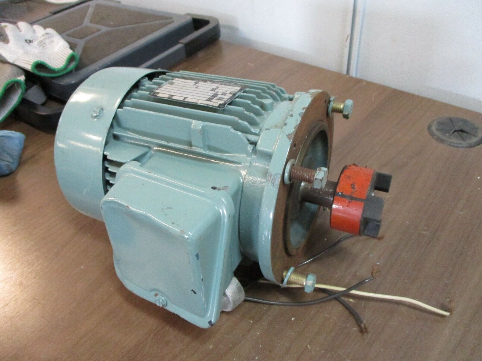 Leroy Somer Motor B22GV30QSTVA 2HP 3600RPM 208/230/460V 5.9/5.7/2.85A 3Ph Used