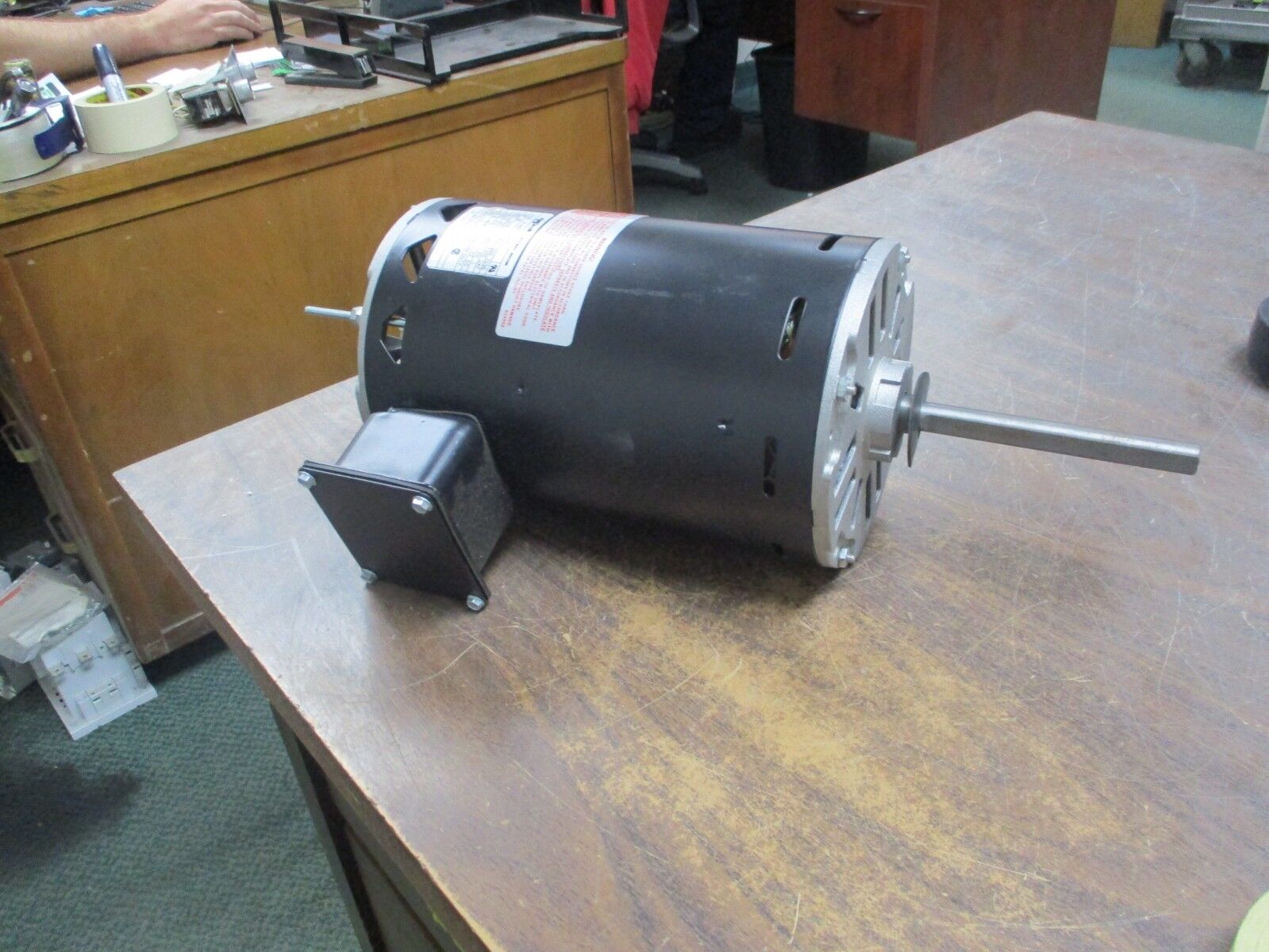 A.O. Smith AC Motor F48SU6V7 .8HP 1100RPM 200-230/460V 4.6/2.3A 1Ph Used