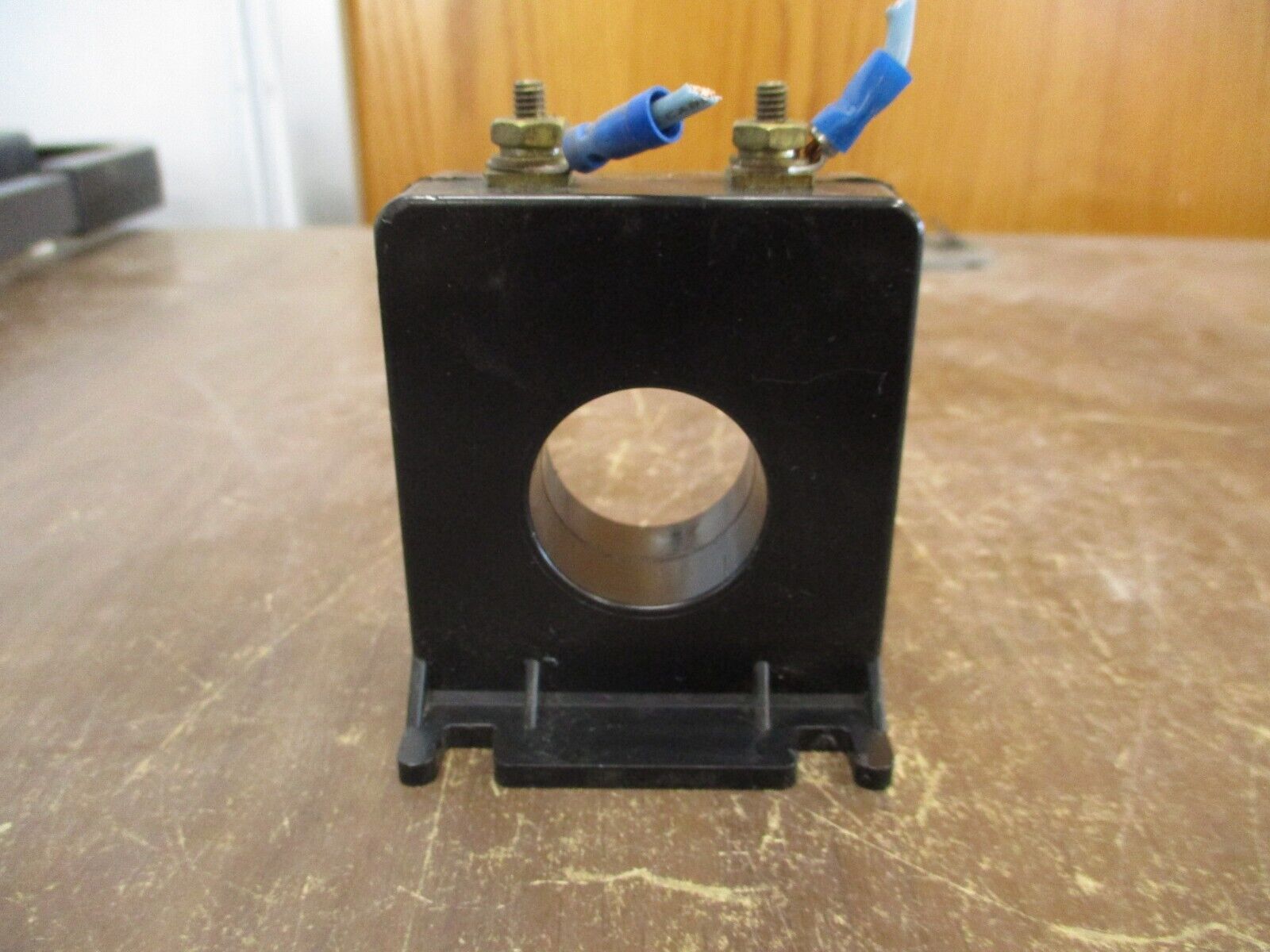 Load Controls Toroid Transformer Model 30A Used