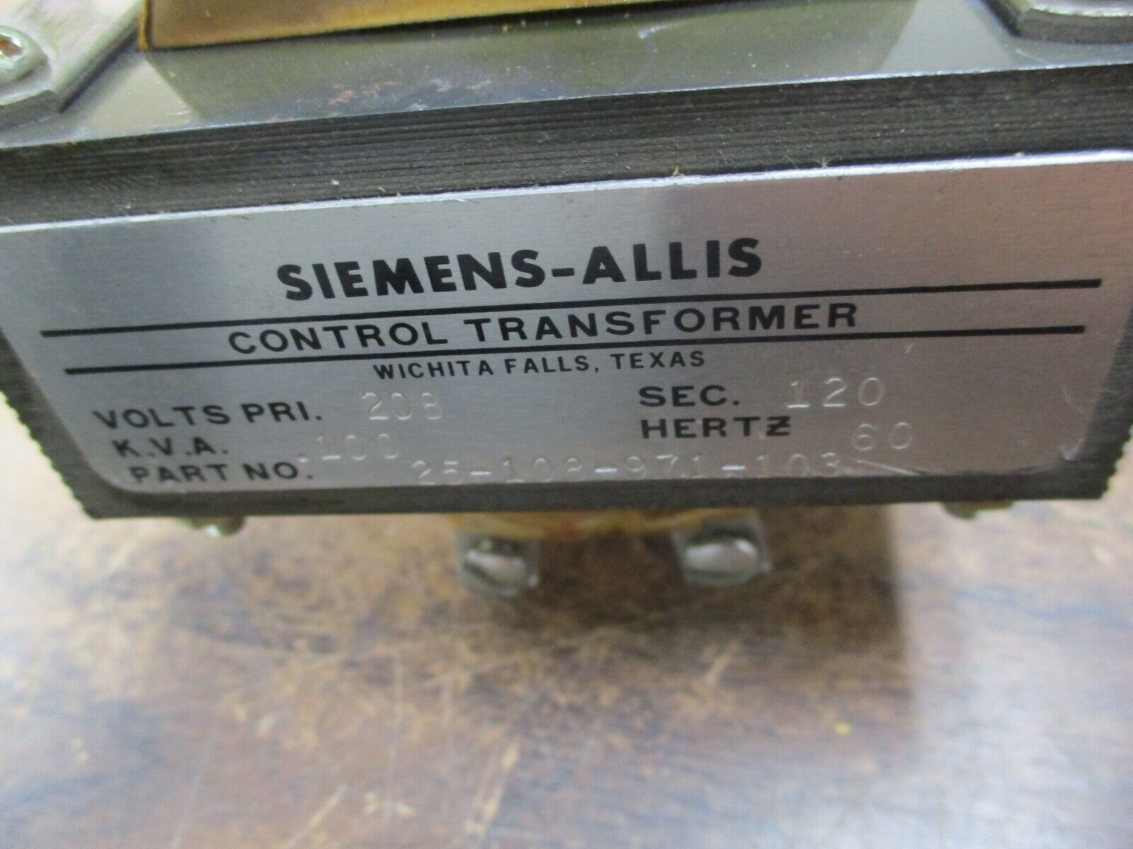 Siemens-Allis Control Transformer 25-108-971-103 0.100KVA Pri:208V Sec:120V Used