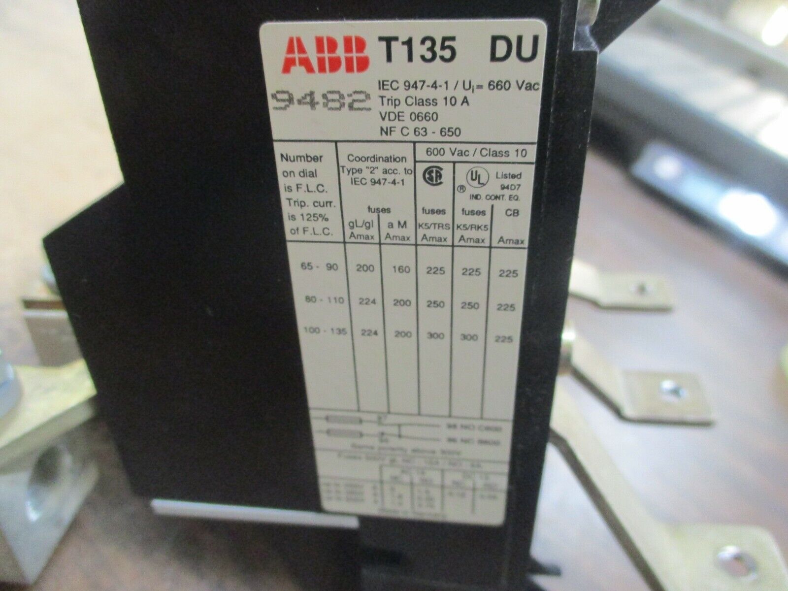 ABB Solid State Overload T135 DU Trip: 100-135A 600V *Broken Mounting Feet* Used