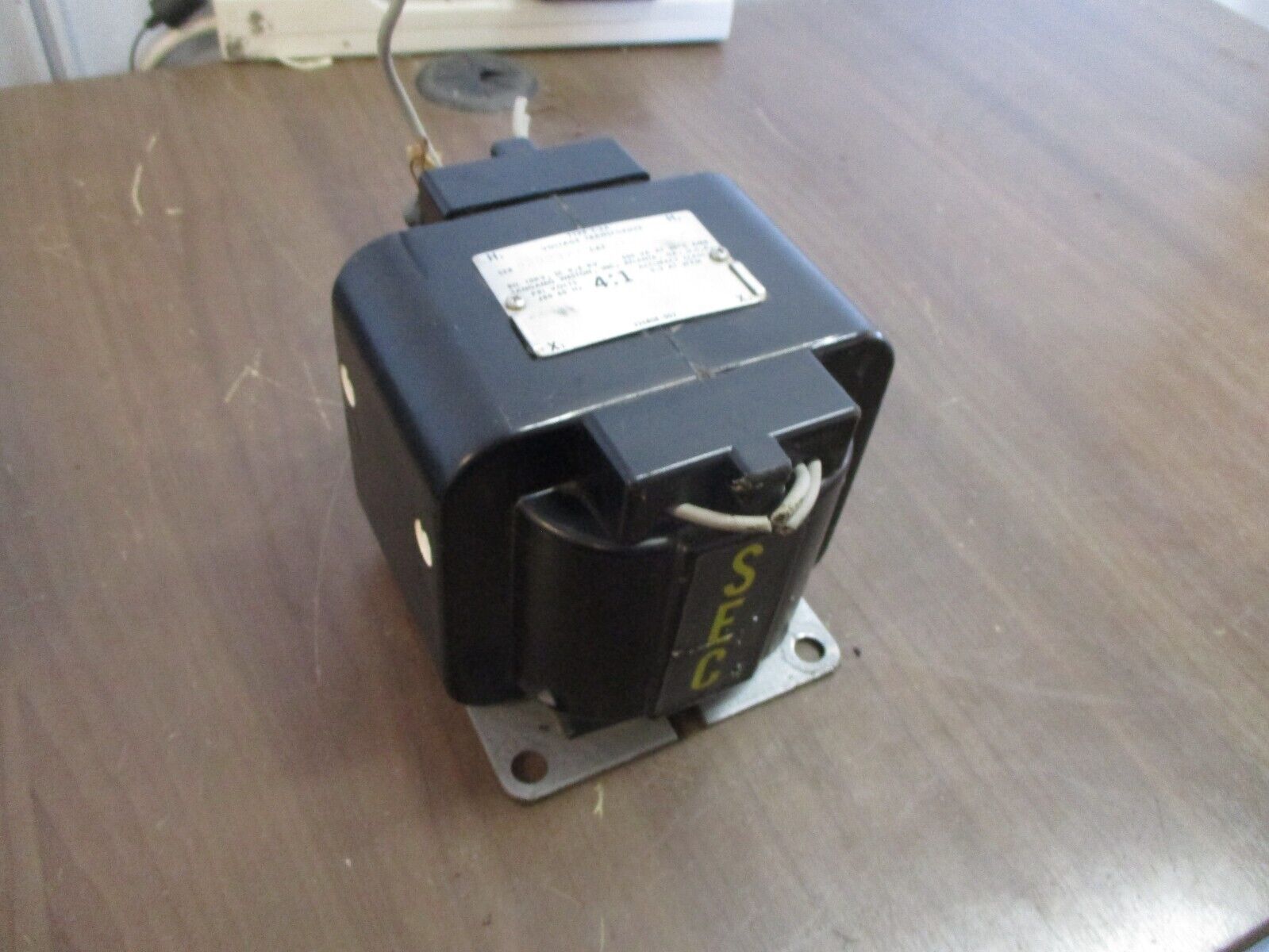 Sangamo Weston Type T-6A Voltage Transformer 325824 002 Ratio 4:1 Pri: 480V 60Hz