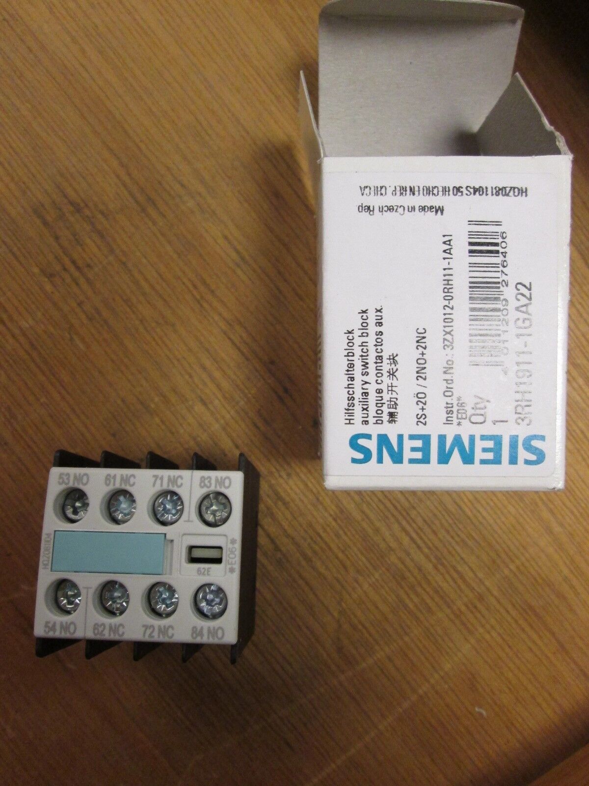 Siemens  Auxiliary Switch Block  3RH1911-1GA22  2 NOs  2 NCs  New Surplus