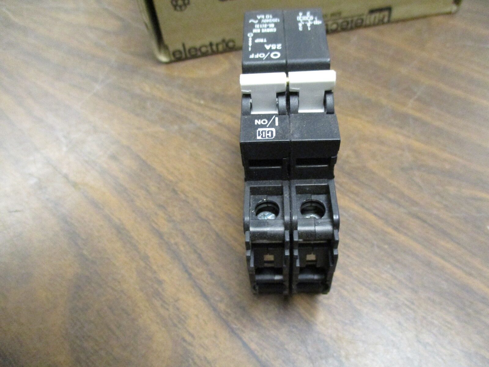 Circuit Breaker Industries Miniature Circuit Breaker QL29MS25 25A , *Box of 6*