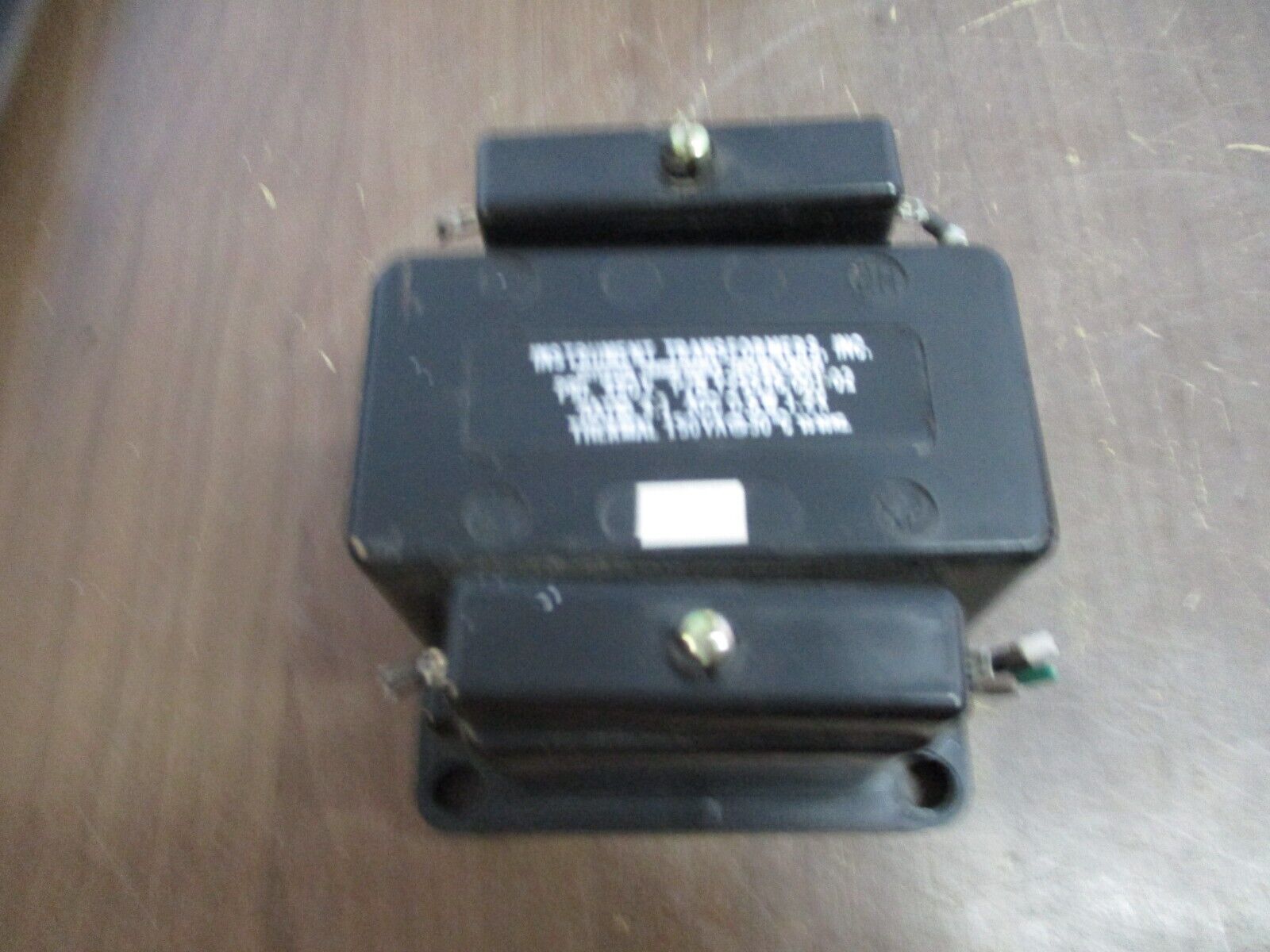 Instrument Transformers Potential Transformer Y25646-001-02 Pri: 480V Ratio 4:1