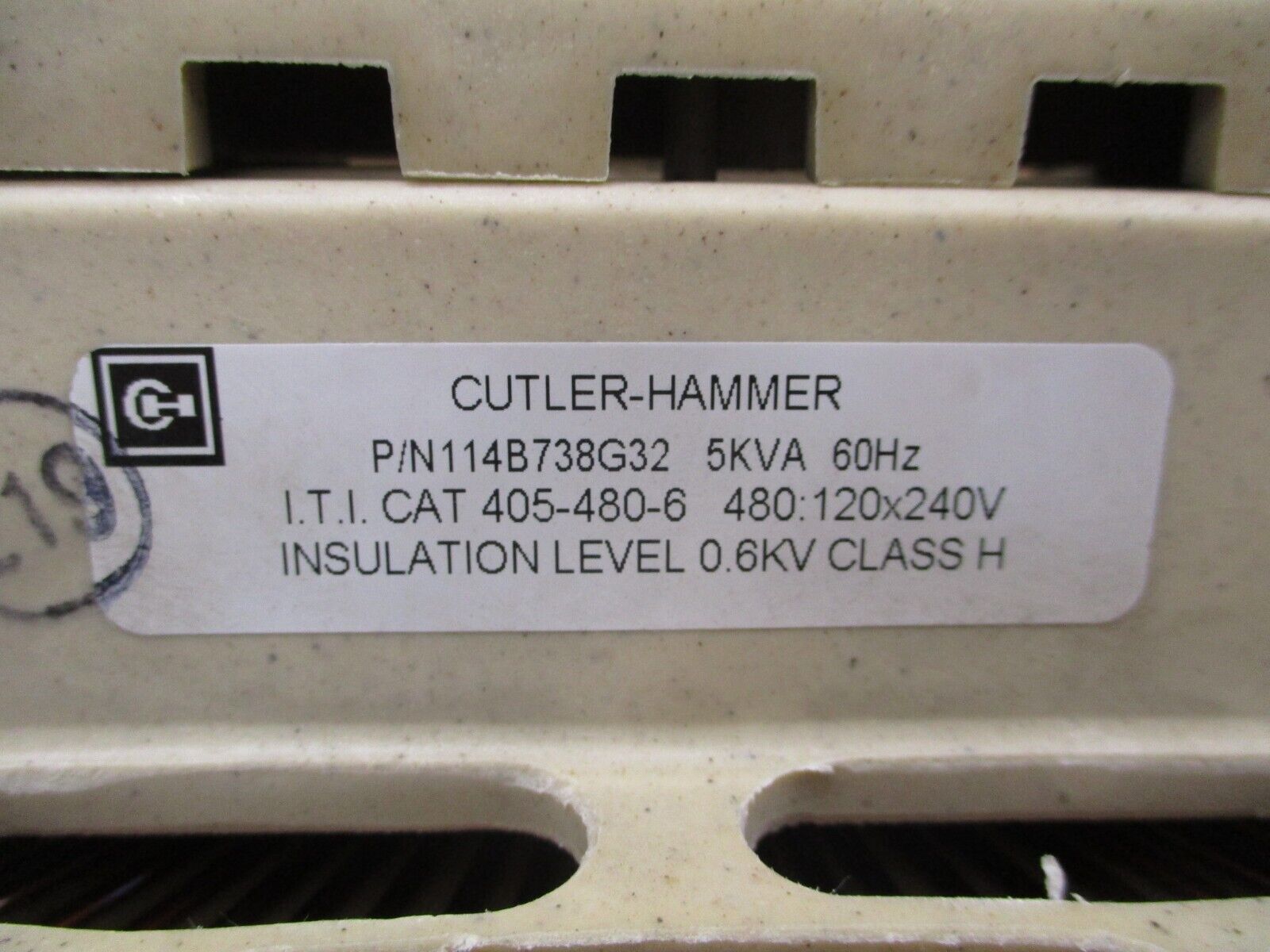 Cutler-Hammer Power Transformer 114B738G32 5kVA Pri: 480V Sec: 120/240V 60Hz