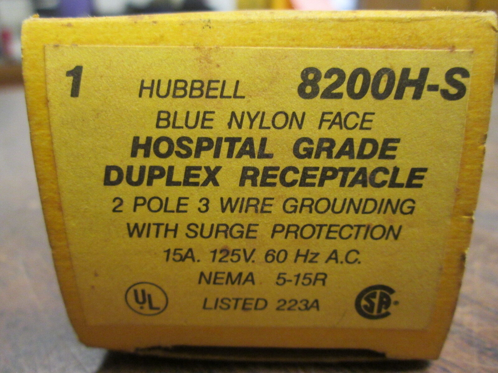 Hubbell Hospital Grade Duplex Receptacle 8200H-S 15A 125V 60Hz 2P 3W New Surplus