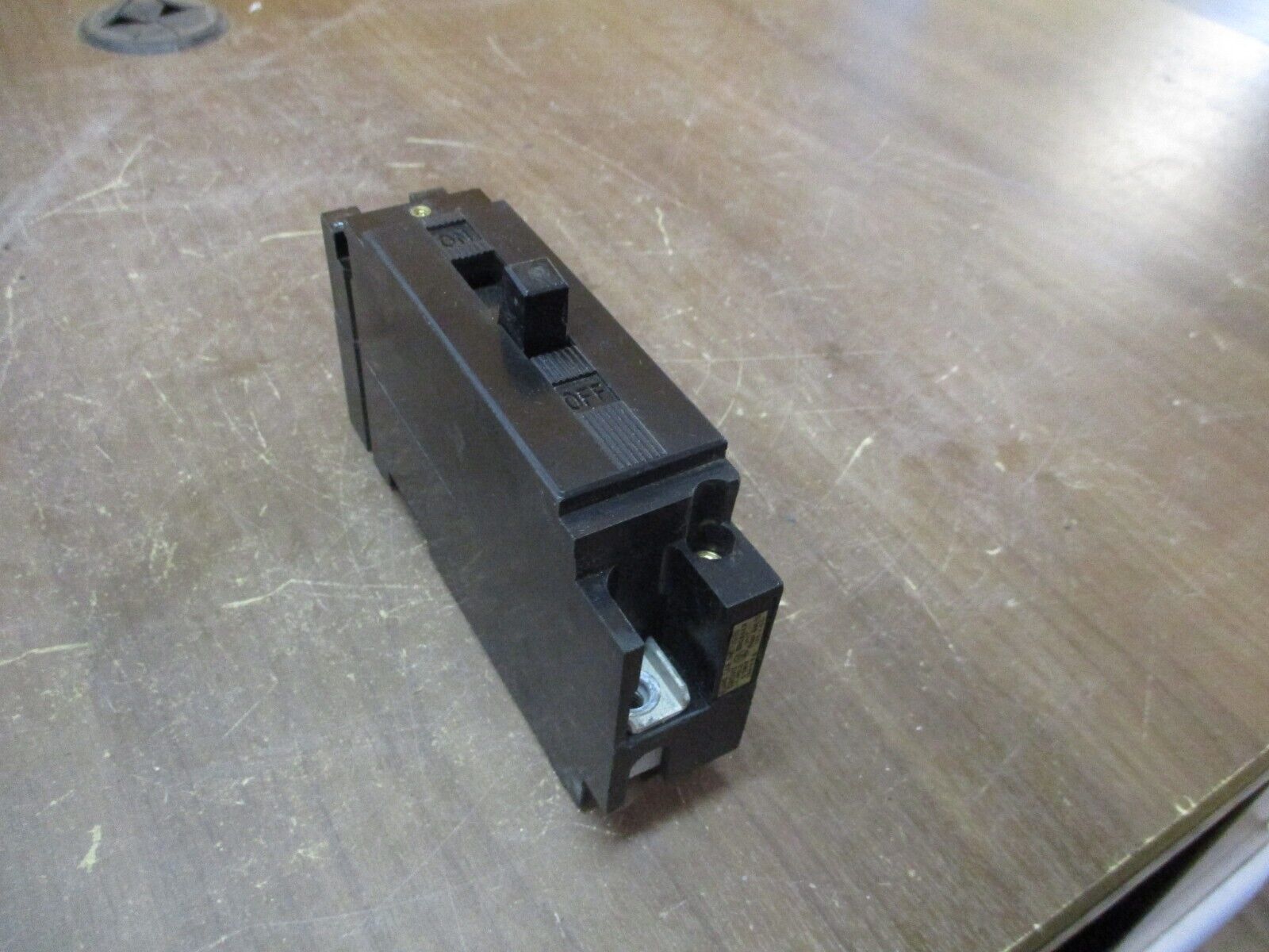 Westinghouse Circuit Breaker EA1030 30A 120V 1P Used