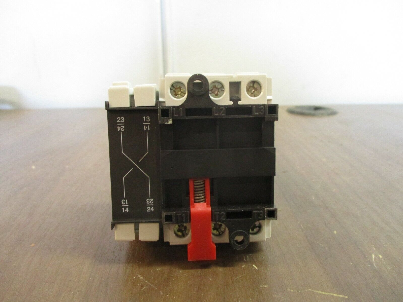 Schneider Electric Disconnect Switch V 02 5HP 600V Used