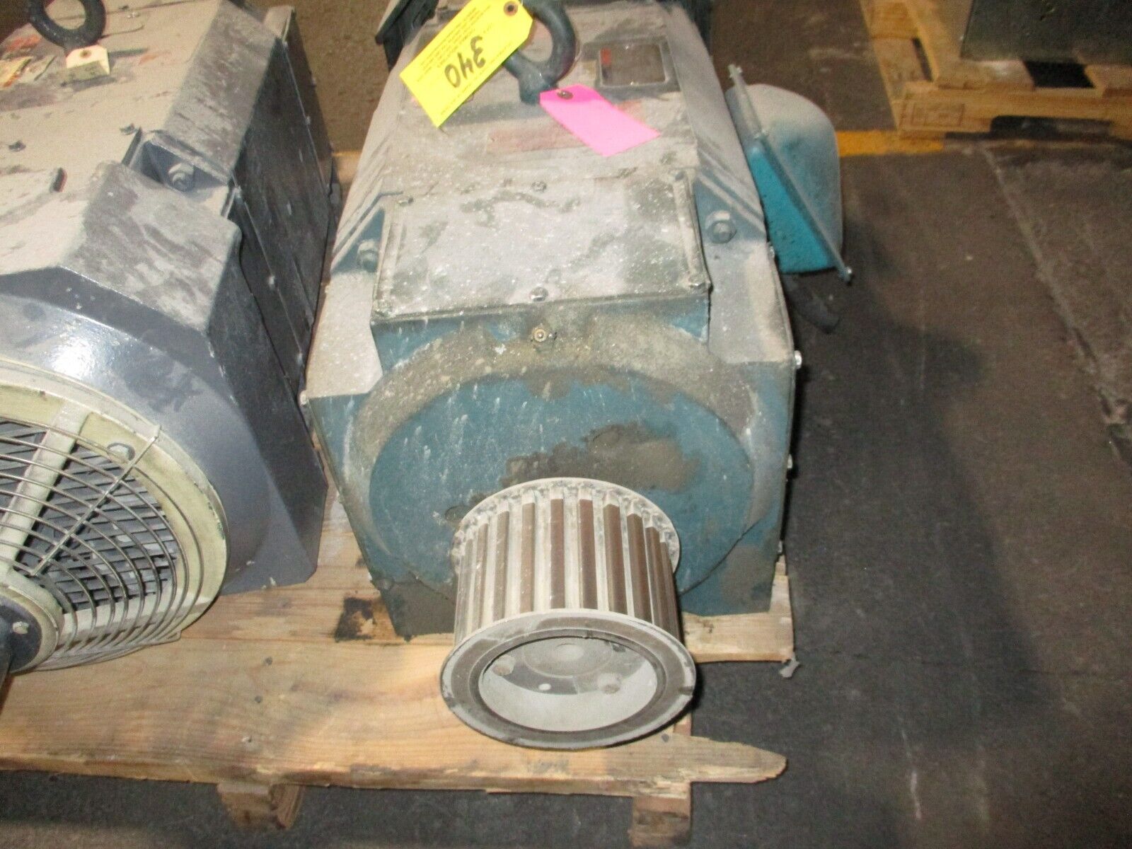 Reliance DC Motor 40HP 1800/2400RPM 500V 65A Used