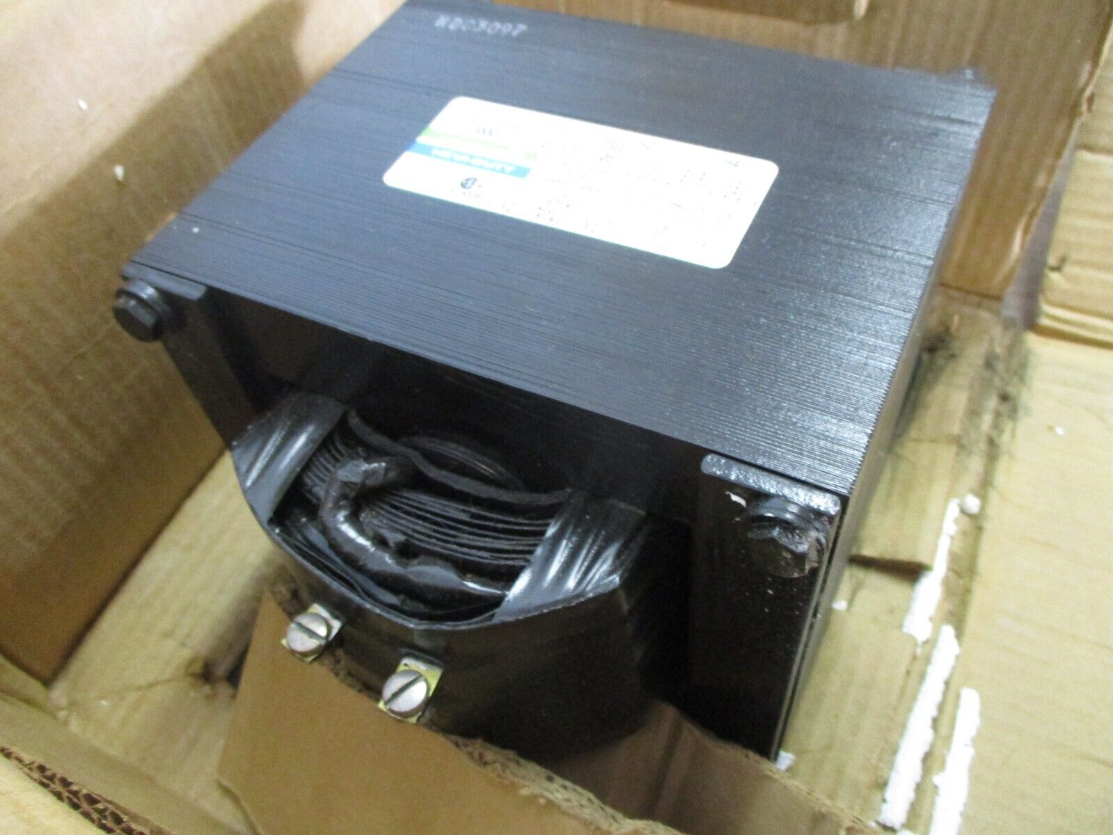 Hevi-Duty Transformer Y2000 2.0kVA Pri: 240/480V Sec: 120V 50/60Hz 1Ph