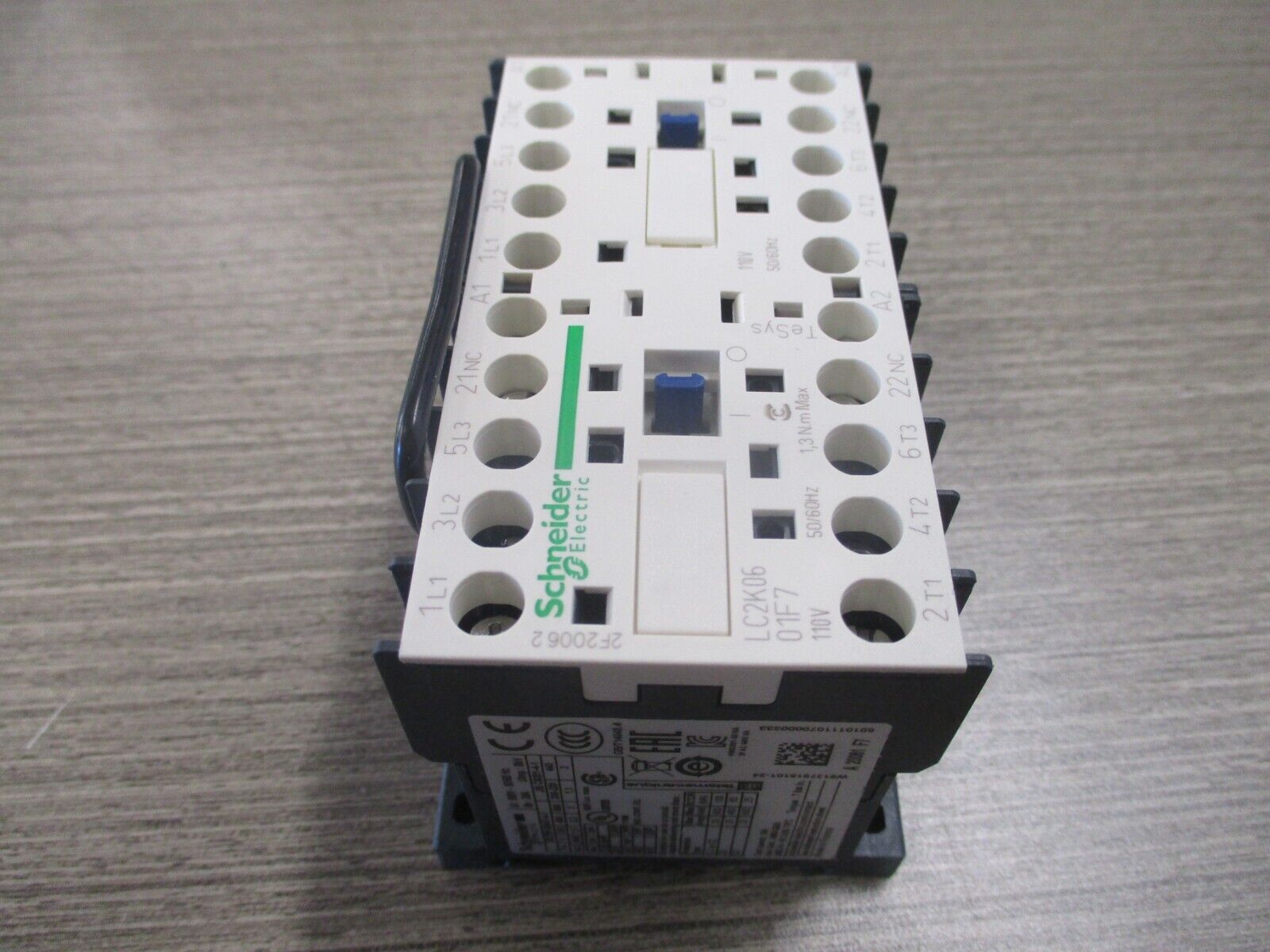 Schneider Electric Reversing Contactor LC2 K0601F7 110V Coil New Surplus